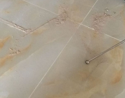 蒸湘瓷砖空鼓维修公司分享粘合剂选择不当在瓷砖铺贴过程中可能导致以下问题